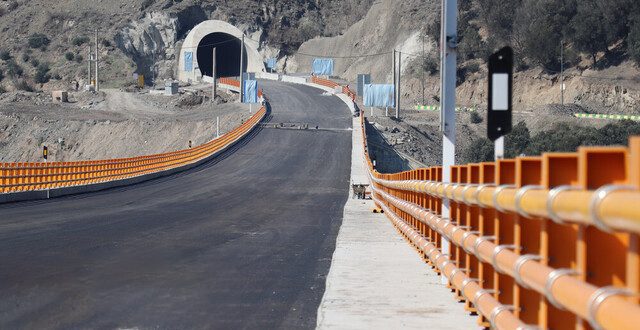 طلسم آزادراه منجیل - رودبار شکست
