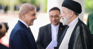 ایران و پاکستان روابط اقتصادی- تجاری خود را ارتقا بخشند