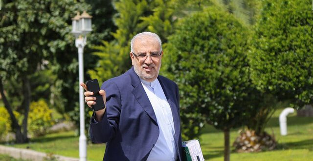 امسال در رشد تولید نفت و گاز رکورد می‌زنیم
