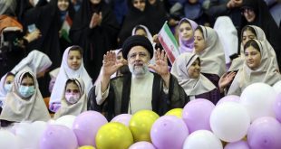 نگاهی که میخواهد زن را از نقش آفرینی در جامعه جدا کند قبول نداریم