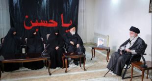 حضور رهبر انقلاب در منزل رئیس‌جمهور شهید