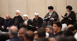 برگزاری مراسم بزرگداشت رئیس‌جمهور و همراهانش از سوی رهبر انقلاب