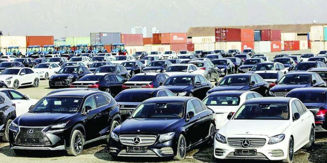 تاخیر در ابلاغ آیین نامه واردات خودروهای کارکرده ۷ ماهه شد