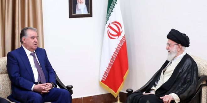 لزوم همکاری‌های بیشتر برای حفظ و گسترش زبان فارسی