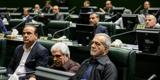 مهمانان مراسم تحلیف رییس جمهور نهم چه کسانی هستند؟