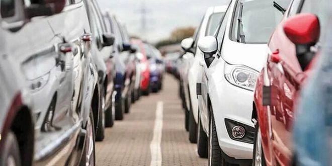 توقف عمدی ثبت سفارش خودروهای وارداتی؛ تیر آخر دولت سیزدهم در روزهای پایانی