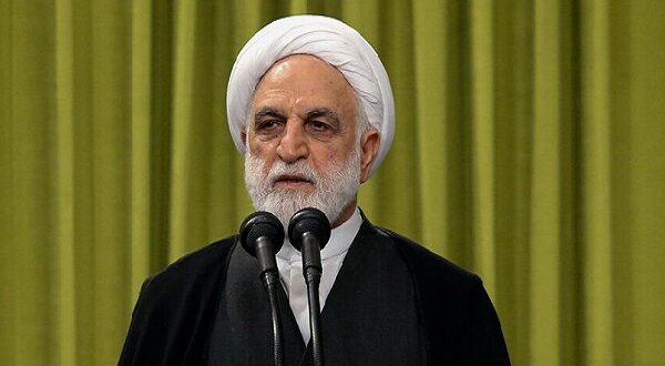 آزادگان جهان چشم امید به ایران اسلامی دارند
