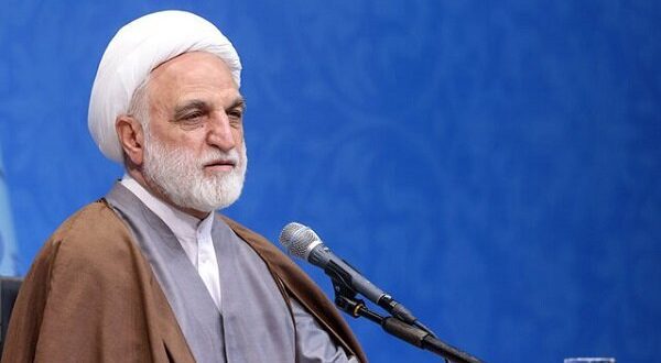 دشمن برای برهم زدن امنیت داخلی و ایجاد ناامنی در حال توطئه است