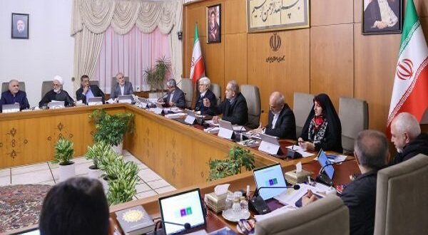ارز مورد نیاز کالاهای اساسی باید در زمان مناسب تأمین شود