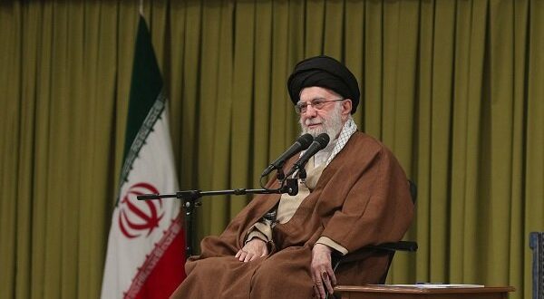 در عرصه‌ رسانه باید دقت ، تلاش و ابتکار خود را مضاعف کنیم
