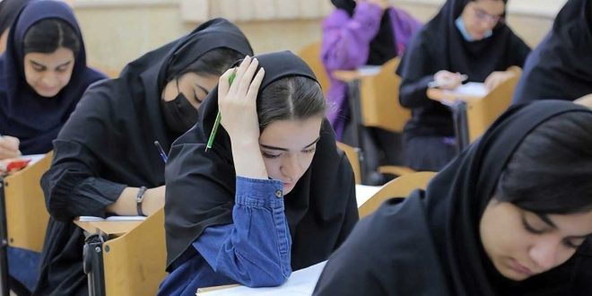 کدام دانشجویان می‌توانند در کنکور ۱۴۰۴ ثبت نام کنند