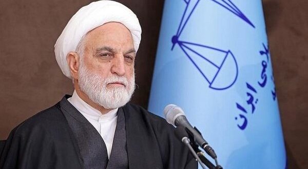 اشد مجازات در انتظار مدیرانی که همدست قاچاقچیان و مفسدین باشند