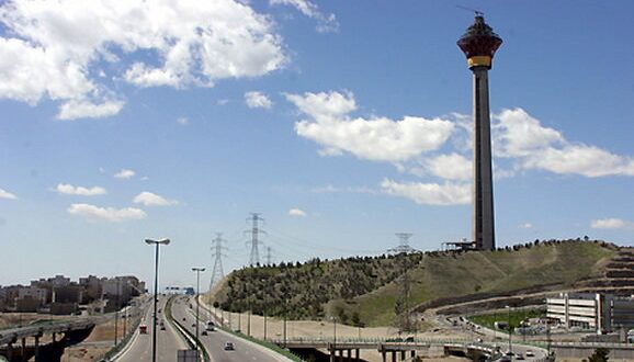بازدید رایگان از برج میلاد برای ۵ گروه