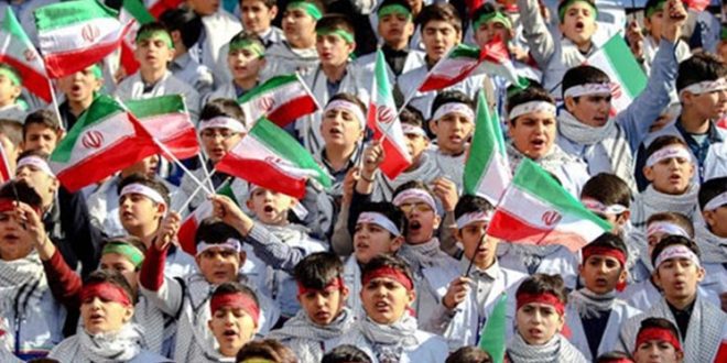 زنگ انقلاب در مدارس سراسر کشور نواخته شد