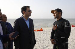 تقدیر محمد کبیری از ورزشکار حامی محیط زیست و با ورزشکاران کایت بوردینگ کیش دیدار کرد