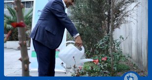 مدیران بانک تجارت نهال دوستی کاشتند