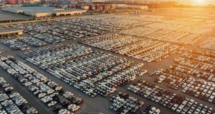 شیب نزولی قیمت‌ خودرو در بازار راکد