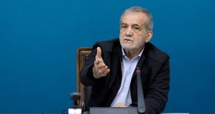 نخبه کسی است که مشکلات جامعه را حل کند