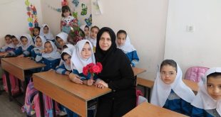 معلمی هنر است یا حرفه؛ معنای جدیدی که انقلاب اسلامی به معلمی بخشید