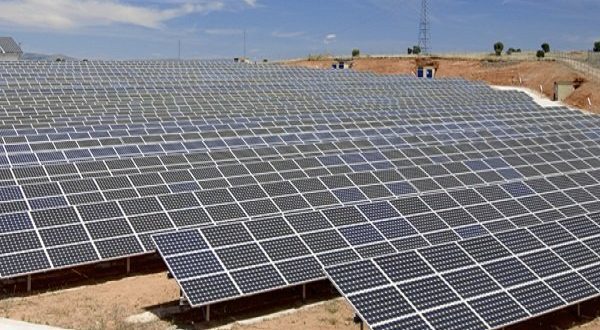 افتتاح هشت نیروگاه خورشیدی در پایتخت