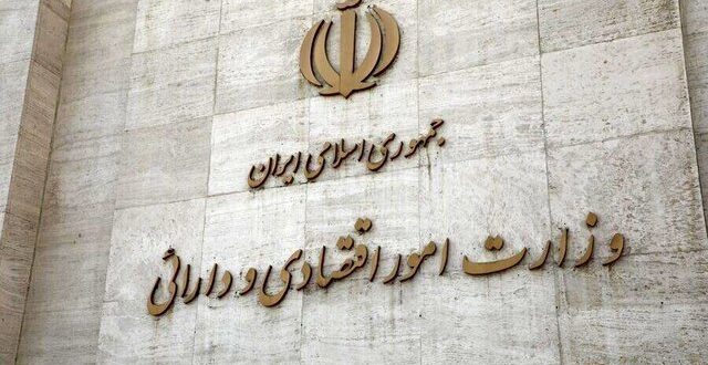 دانش و تحصیلات مدنی‌زاده برند است