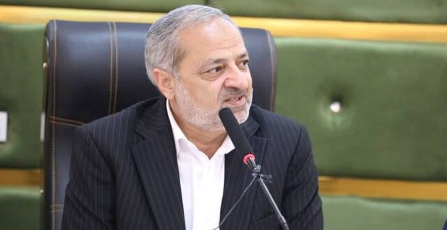 آموزش و پرورش ۷۰۰ هزار بازنشسته دارد