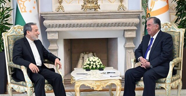 دیدار عراقچی با رحمان؛ عزم ایران برای گسترش روابط با تاجیکستان