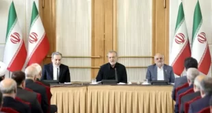 در مقابل جامعه مسئول هستیم/ باید روابط کشور را با همسایگان تقویت کنیم