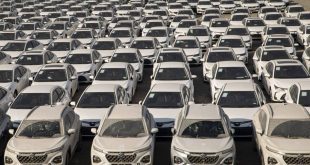 مهلت ثبت نام برای خرید خودروهای وارداتی تمدید شد