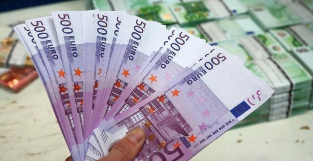دلار و درهم ثابت ماند؛ یورو ارزان شد