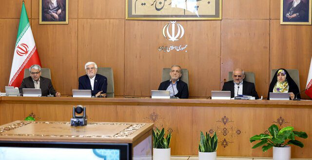 قدردانی پزشکیان از عراقچی