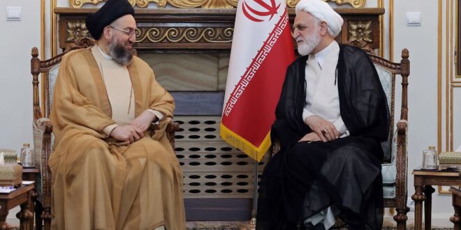 جمهوری اسلامی ایران اهل منطق و گفت‌وگو است/ ایران هرگز تسلیم نظام سلطه نمی‌شود