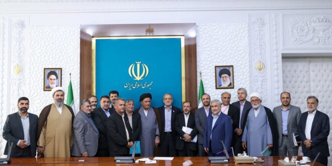 انتقاد پزشکیان از مخالفت و مقاومت مقابل اصلاح و کوچک کردن نظام اداری