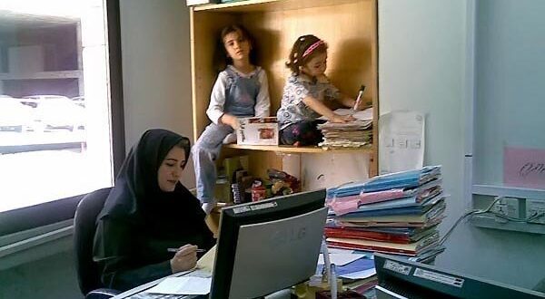 شرایط بهره‌برداری مادران شاغل از کاهش سن بازنشستگی