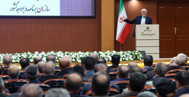 نباید برای خوشایند مسئولان داده‌ها دستکاری شود