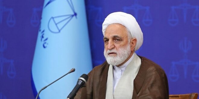 انتقاد رئیس قوه قضاییه از رواج واژگان «تندرو» و «کندرو»