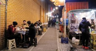  خیابان‌ در تصرف کافه‌ها