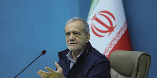 کمبودها و نارسایی‌ها با مشارکت مردم و تکیه بر جوانان قابل حل است