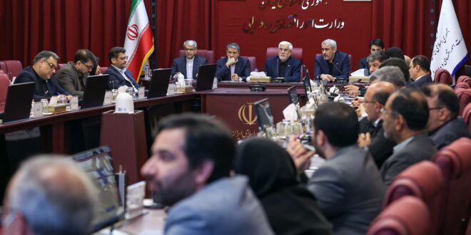 فرار مالیاتی دانه درشت ها را باید ریشه کن کرد