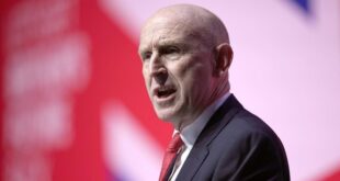 تحرکات کشتی جاسوسی روسیه را رصد کردیم