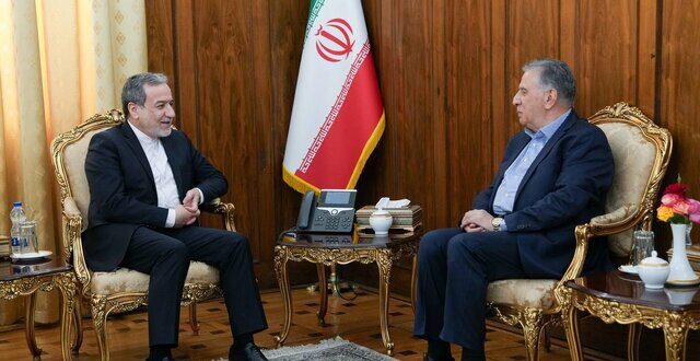 وظیفه وزارت خارجه فراهم‌سازی زمینه تعامل سازنده فعالان اقتصادی با طرف‌های خارجی است