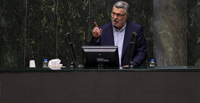 با تمام ظرفیت به دنبال اجرای پزشک خانواده و نظام ارجاع هستیم