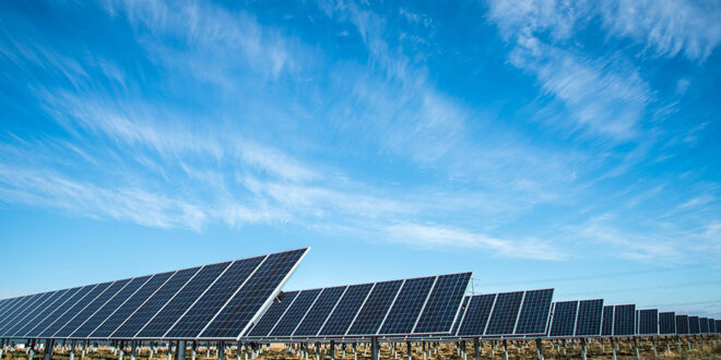 سهم انرژی های تجدید پذیر کشور به ۳ هزار و ۱۶۵ مگاوات رسید