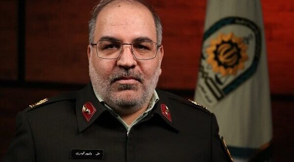 دستگیری باند سرقت مسلحانه طلا با دلارهای قلابی