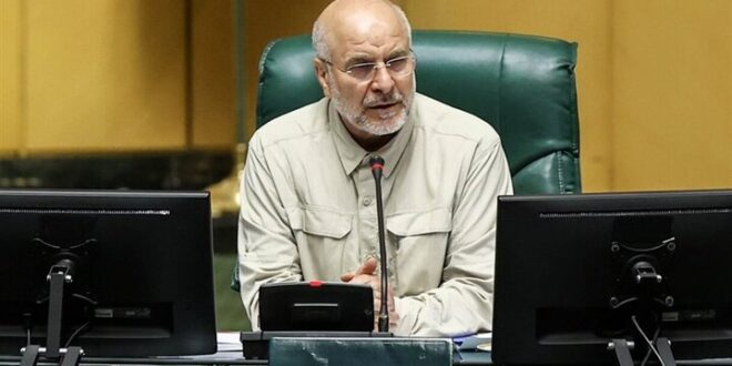 شهید سلیمانی در دل تهدیدها، فرصت می‌دید