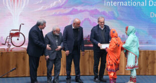 با تکیه بر پشتکار افراد دارای معلولیت و مردم ایستاده‌ایم تا ایران را بهتر بسازیم