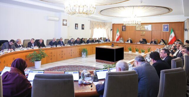 سقف یادگیری دانش‌آموزان محدود و محصور نشود