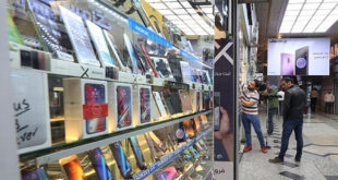 گلایه فروشندگان موبایل از نرخ ارز