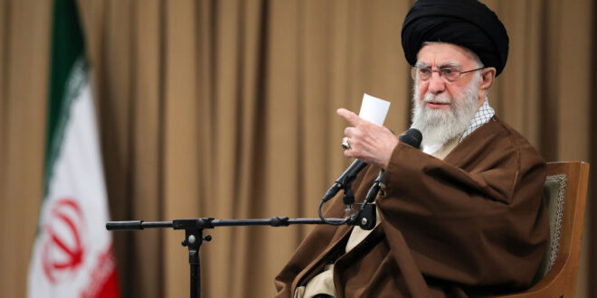 در ۲۲ بهمن دشمن را مأیوس کنید