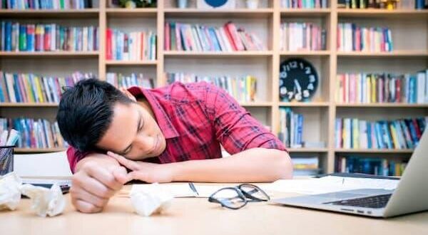 چرت نیمروزی برای سلامت مغز مفید است؟